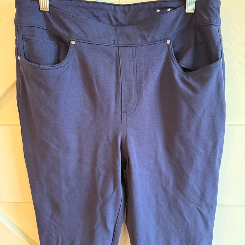 Chico's Ponte Knit Ankle Pants Navy Blue Pull-On Elastic Waist Size 1 (8-10) - Picture 2 of 12